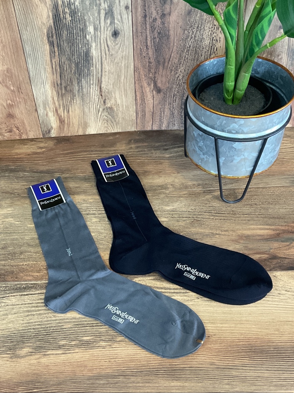 Yves Saint Laurent 2 Pair Gray & Black Men's Dress Socks NWT